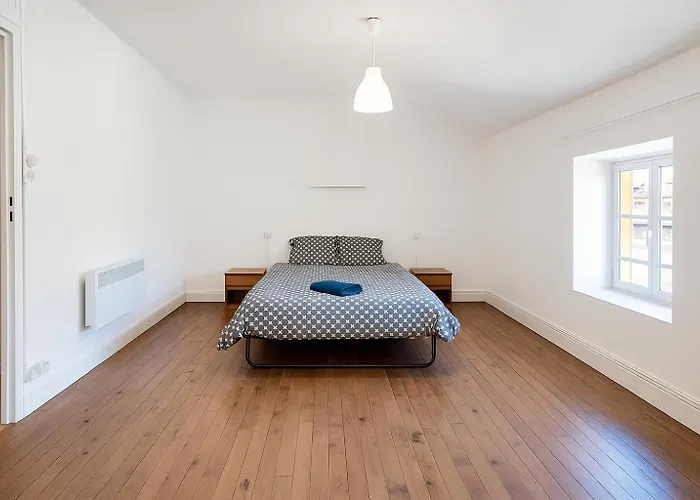 2 Avec Baignoire * Lavelanet